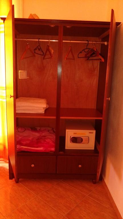 Suntoo Villa Wind & Kitesurf Accommodation La Gaulette Rum bild